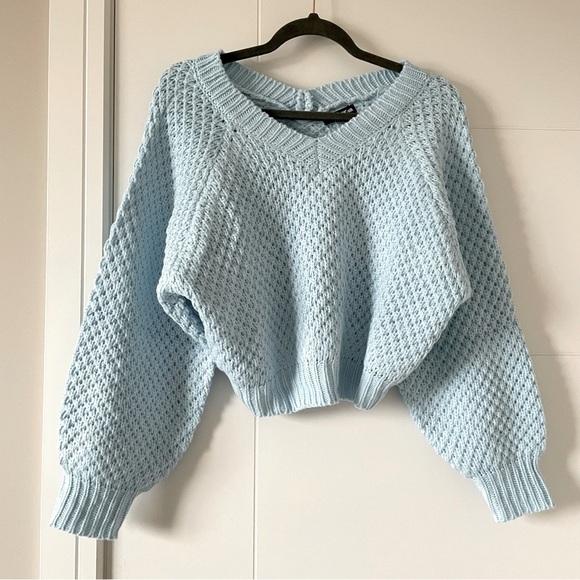 3/$45 Fashion nova V neck ballon sleeve sweater - Picture 3 of 4